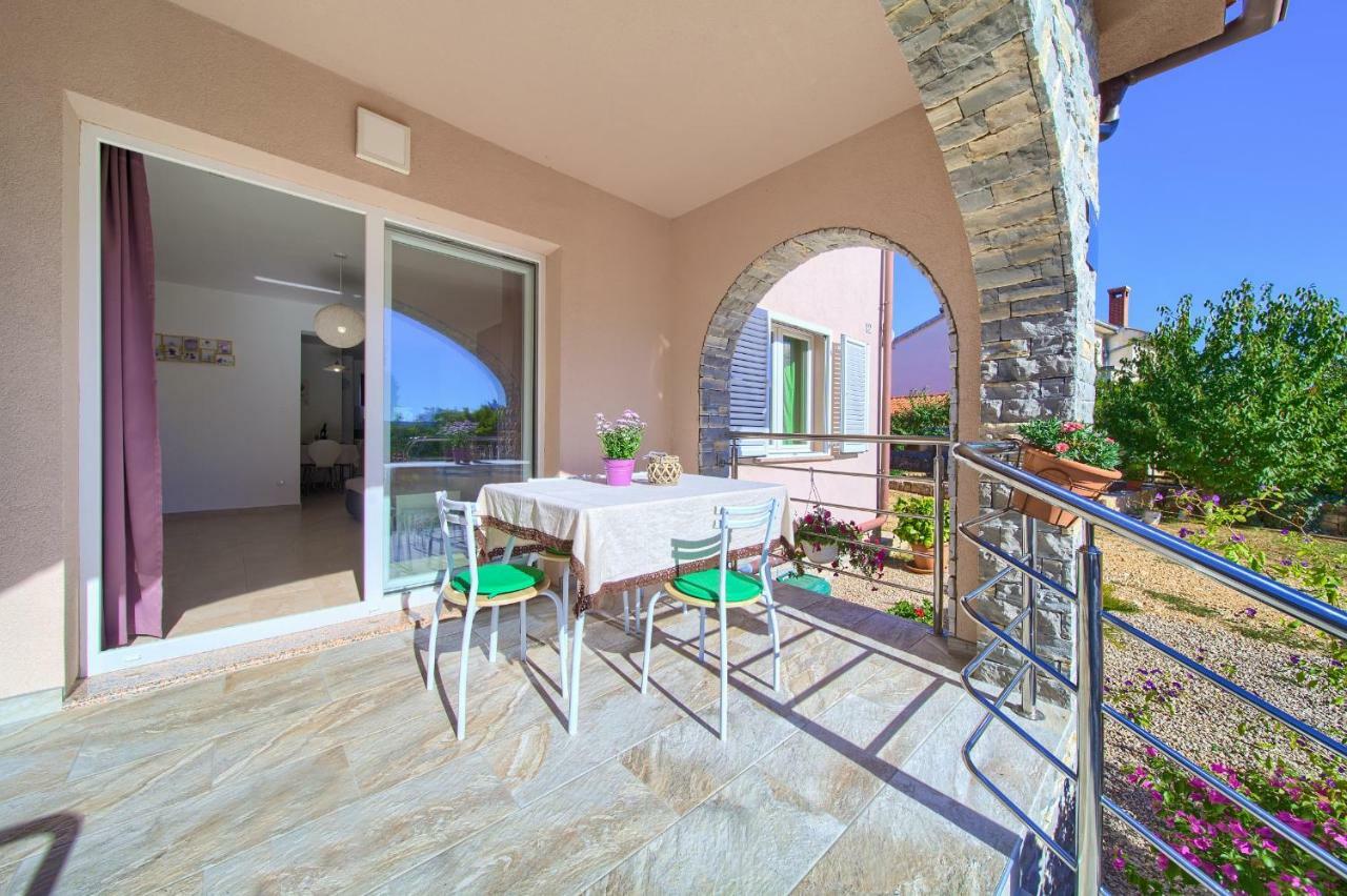 Stela Apartment Pinezici  Exterior photo